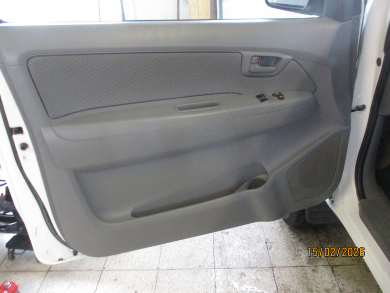 Toyota Hilux vaihtoauto