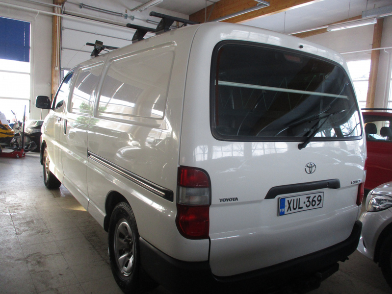 Toyota Hiace vaihtoauto