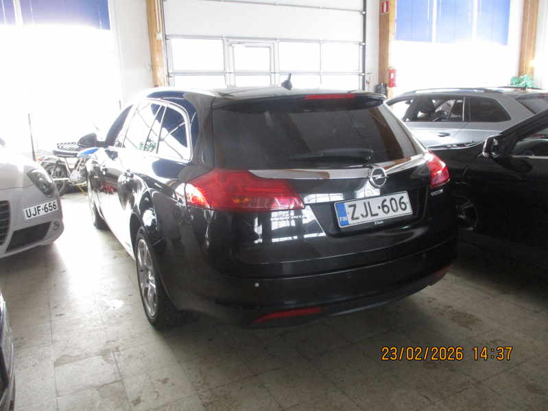 Opel Insignia vaihtoauto