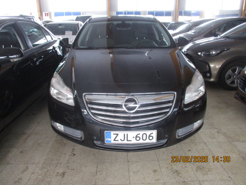 Opel Insignia vaihtoauto