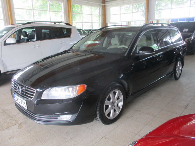 Volvo V70 vaihtoauto