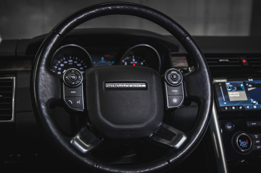 Land Rover Discovery vaihtoauto