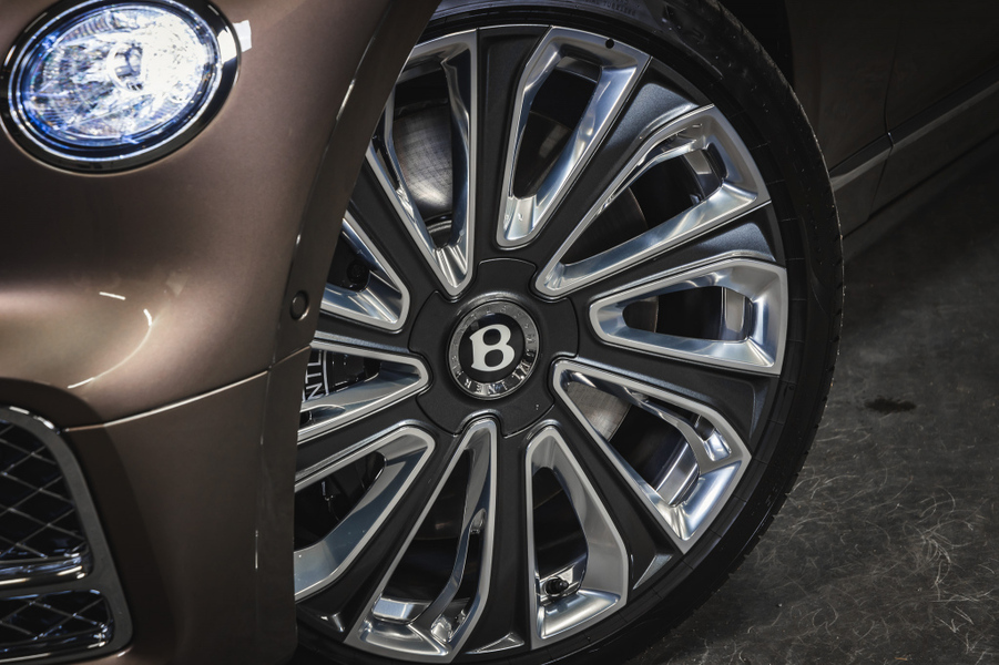 Bentley Flying Spur vaihtoauto