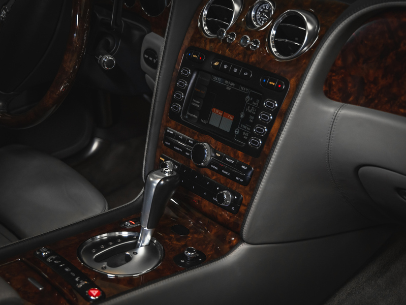 Bentley Flying Spur vaihtoauto