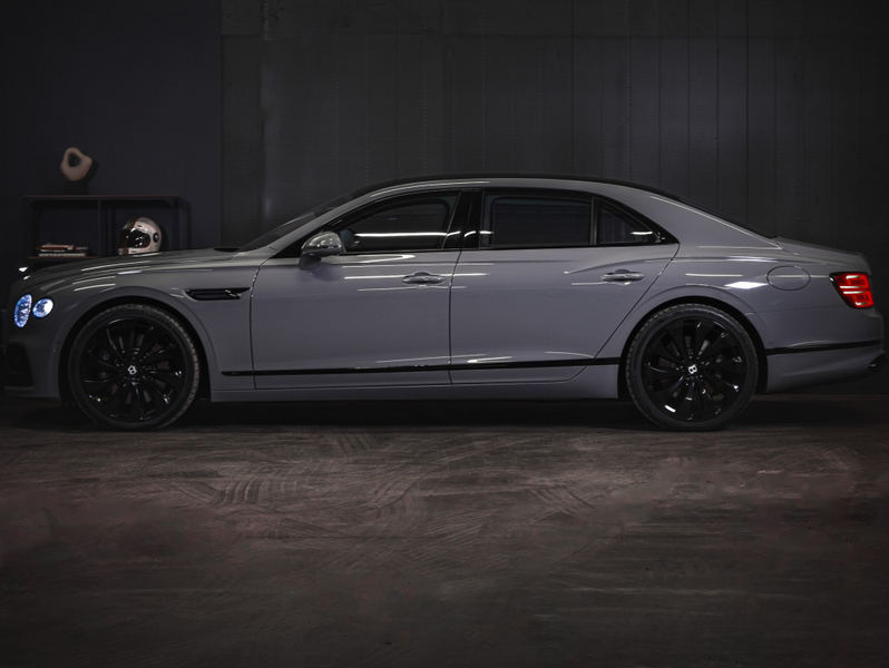 Bentley Flying Spur vaihtoauto