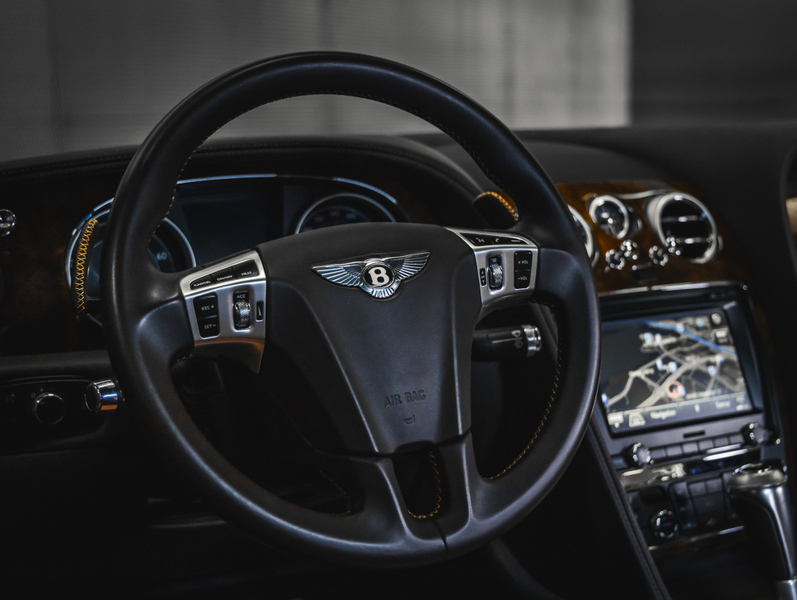 Bentley Continental vaihtoauto