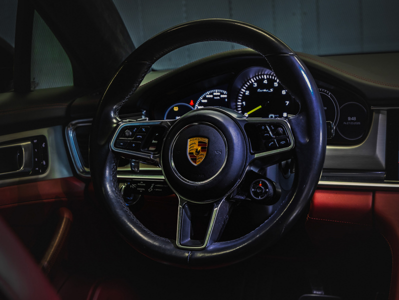 Porsche Panamera vaihtoauto