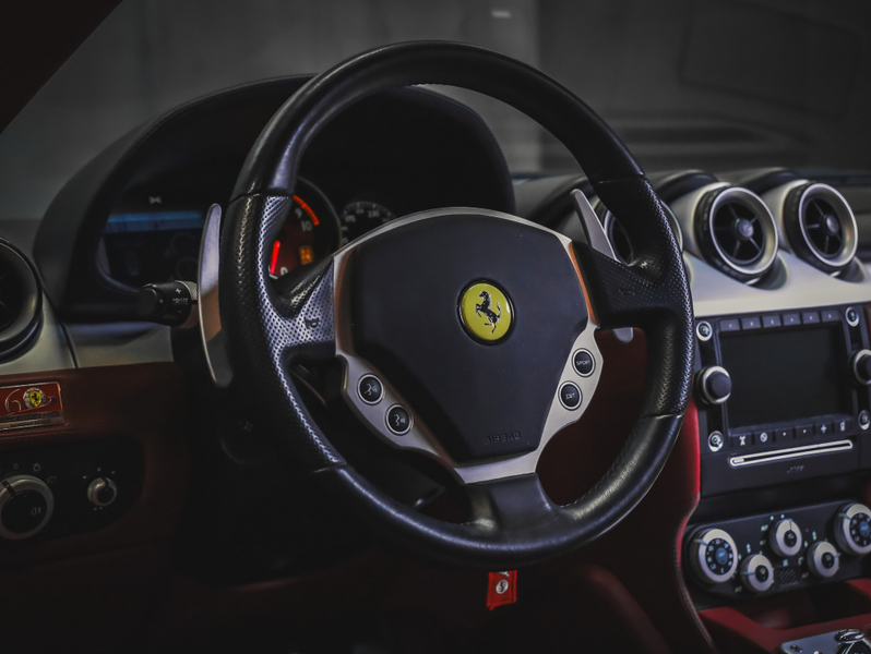 Ferrari 612 vaihtoauto