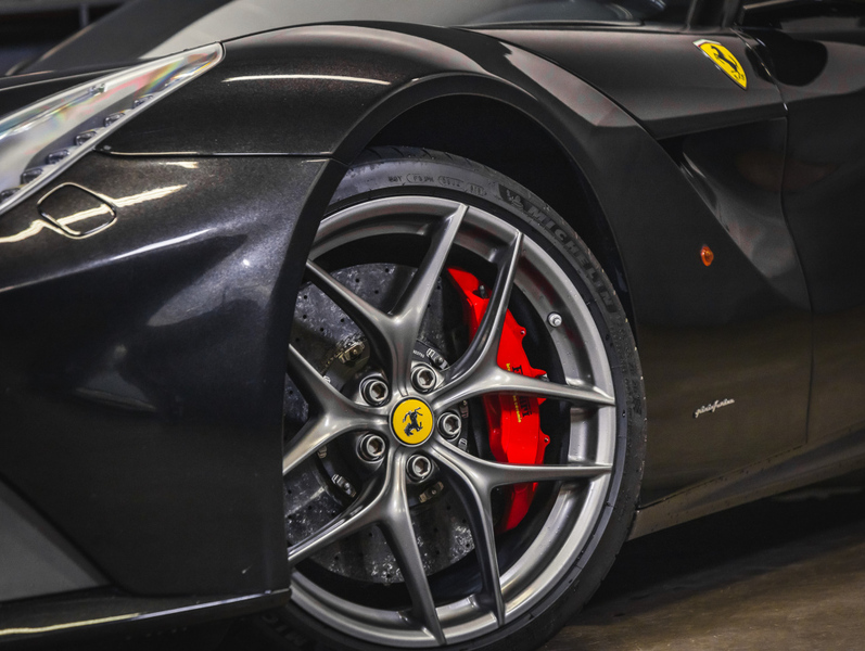 Ferrari F12 vaihtoauto