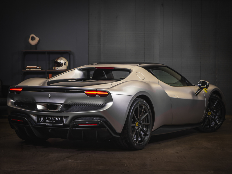 Ferrari 296 GTB vaihtoauto