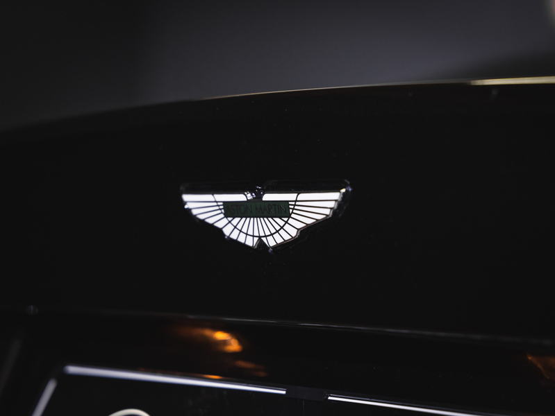 Aston Martin DB9 vaihtoauto