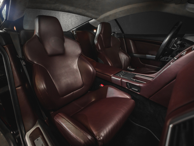 Aston Martin DB9 vaihtoauto