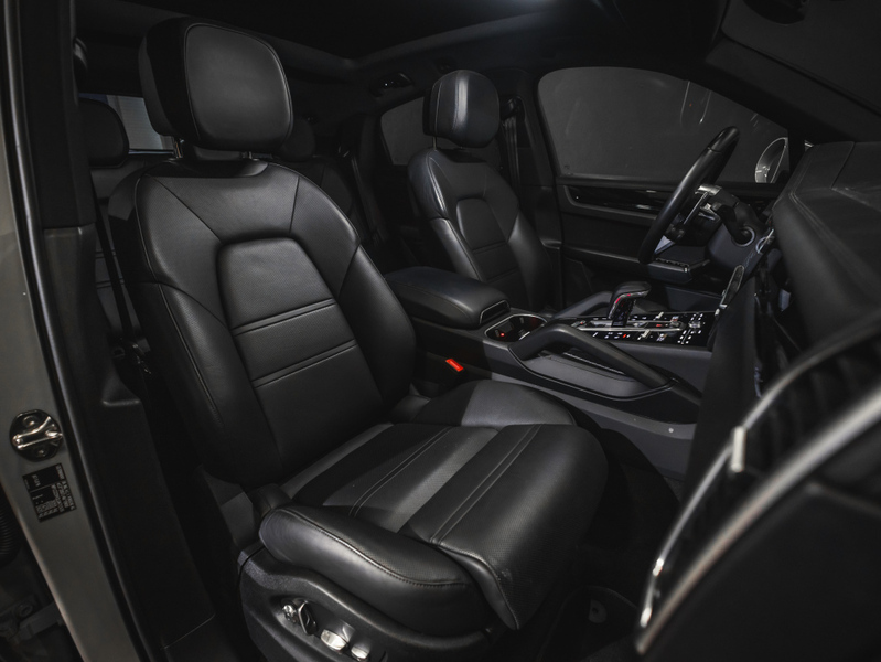 Porsche Cayenne vaihtoauto