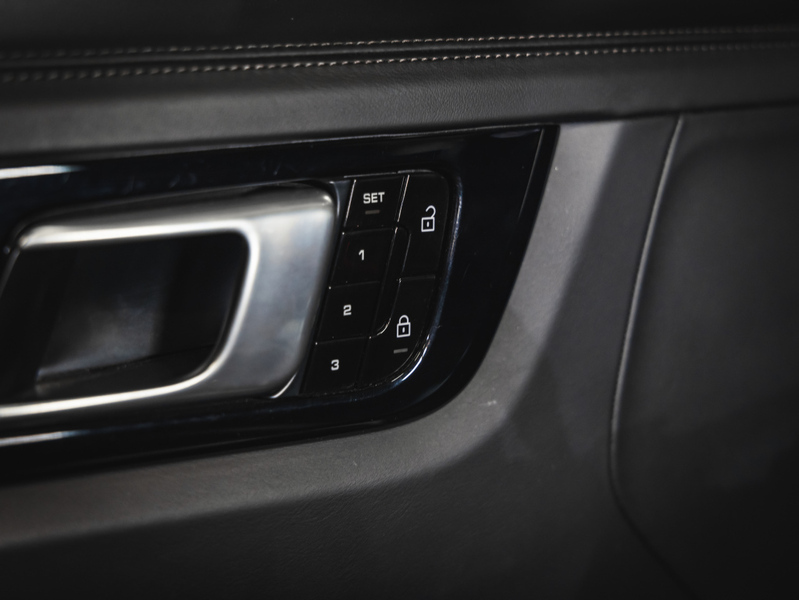 Porsche Cayenne vaihtoauto