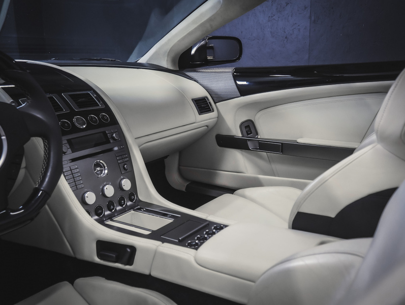 Aston Martin DB9 vaihtoauto