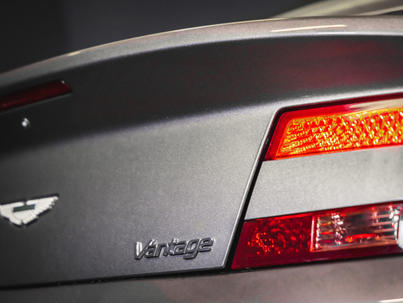 Aston Martin Vantage vaihtoauto