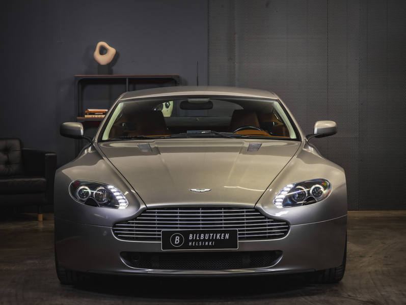 Aston Martin Vantage vaihtoauto