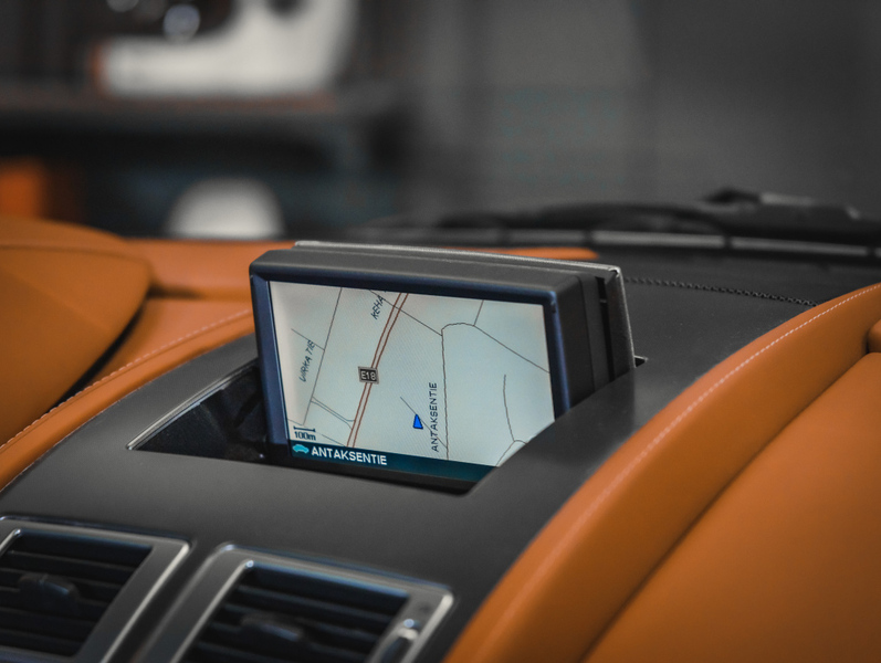 Aston Martin Vantage vaihtoauto