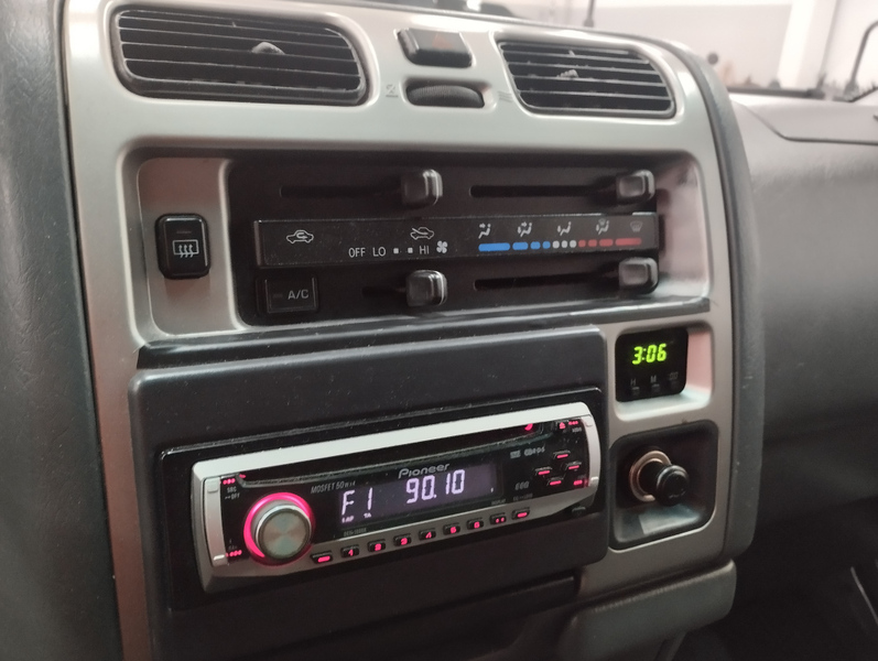 Toyota Hiace vaihtoauto