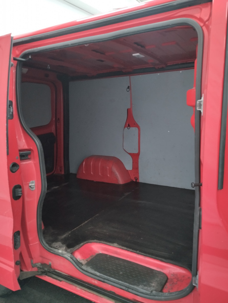 Opel Vivaro vaihtoauto