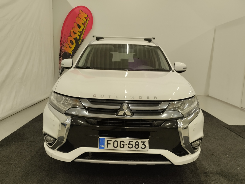 Mitsubishi Outlander PHEV vaihtoauto