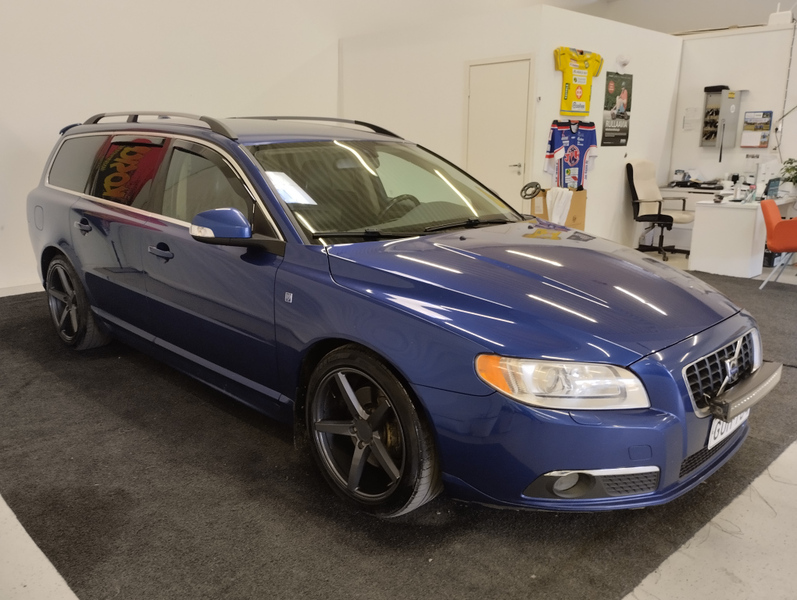 Volvo V70 vaihtoauto