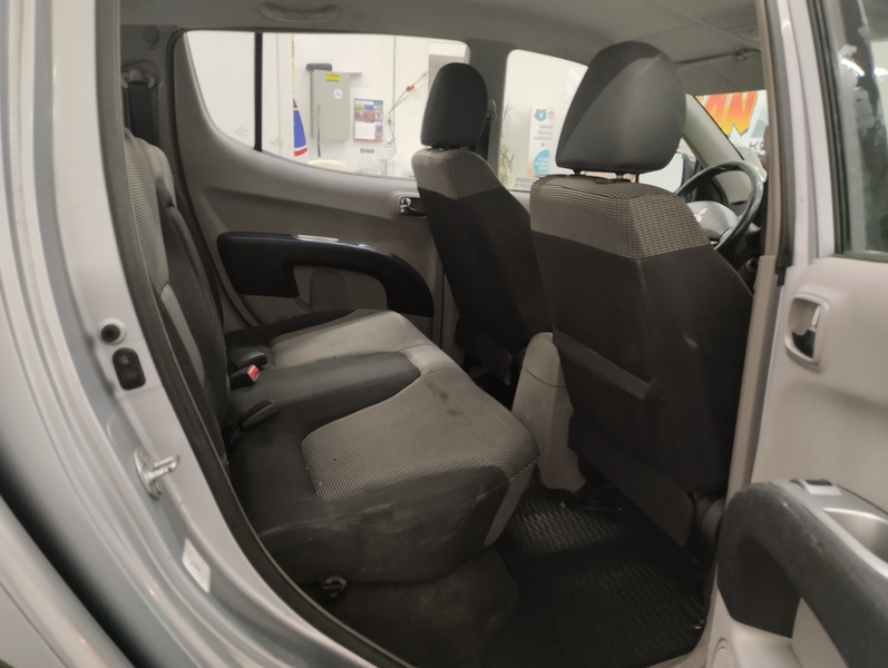 Mitsubishi L200 vaihtoauto