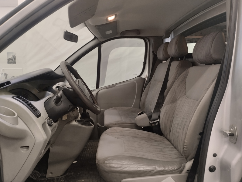 Nissan Primastar vaihtoauto