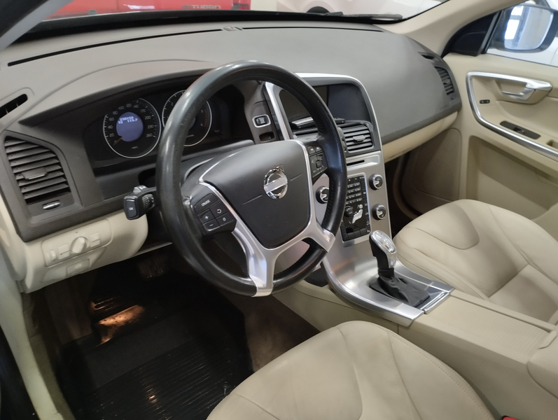 Volvo XC60 vaihtoauto