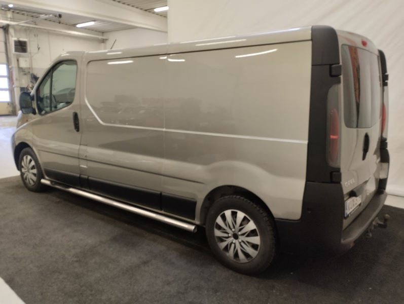 Opel Vivaro vaihtoauto