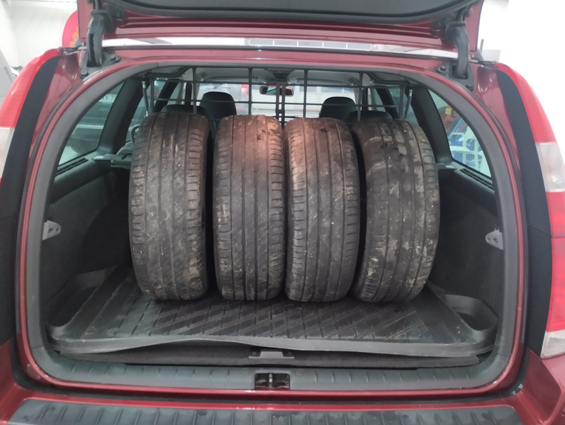 Volvo V70 vaihtoauto