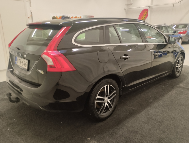 Volvo V60 vaihtoauto