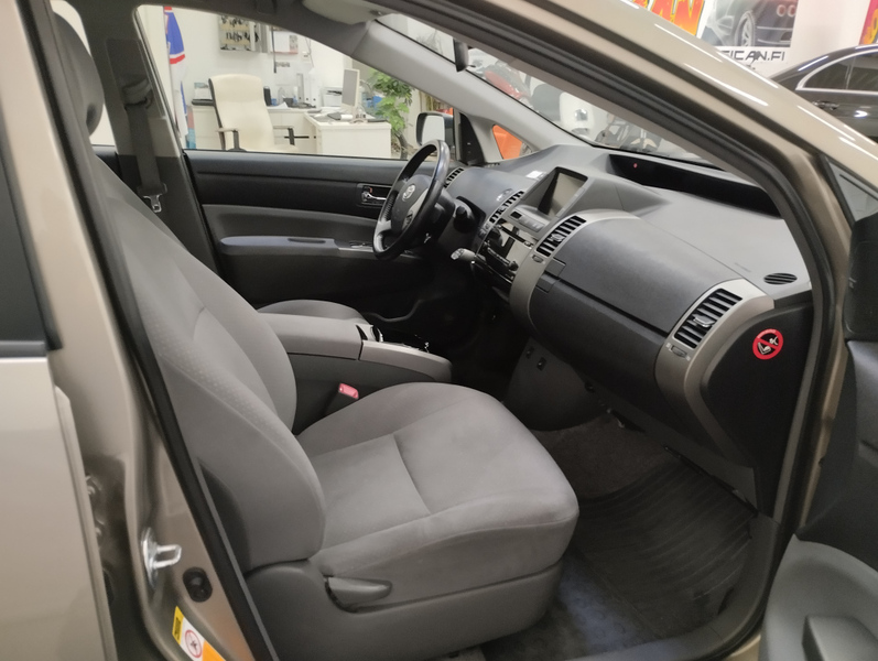 Toyota Prius vaihtoauto