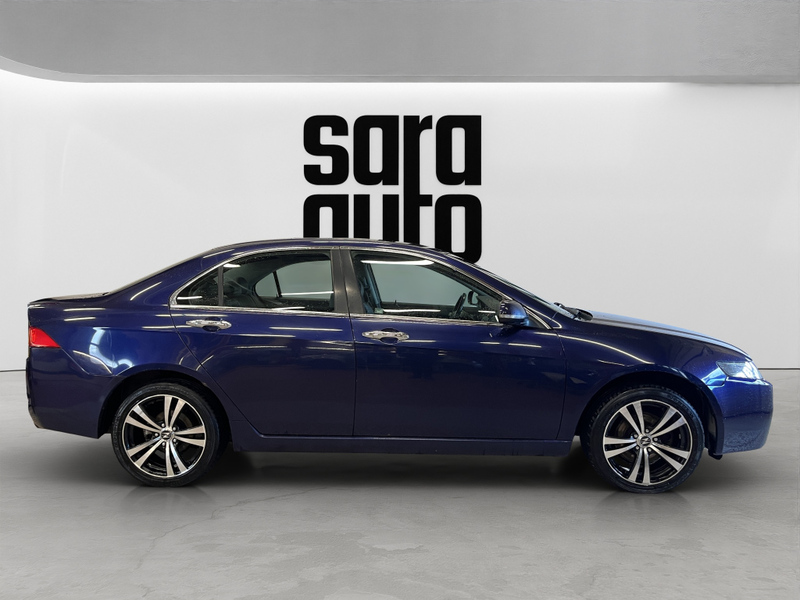 Honda Accord vaihtoauto