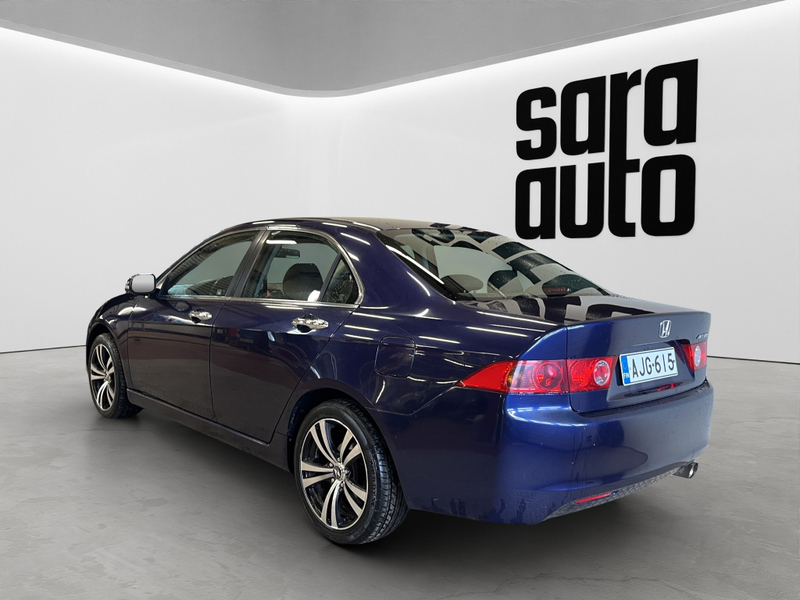 Honda Accord vaihtoauto