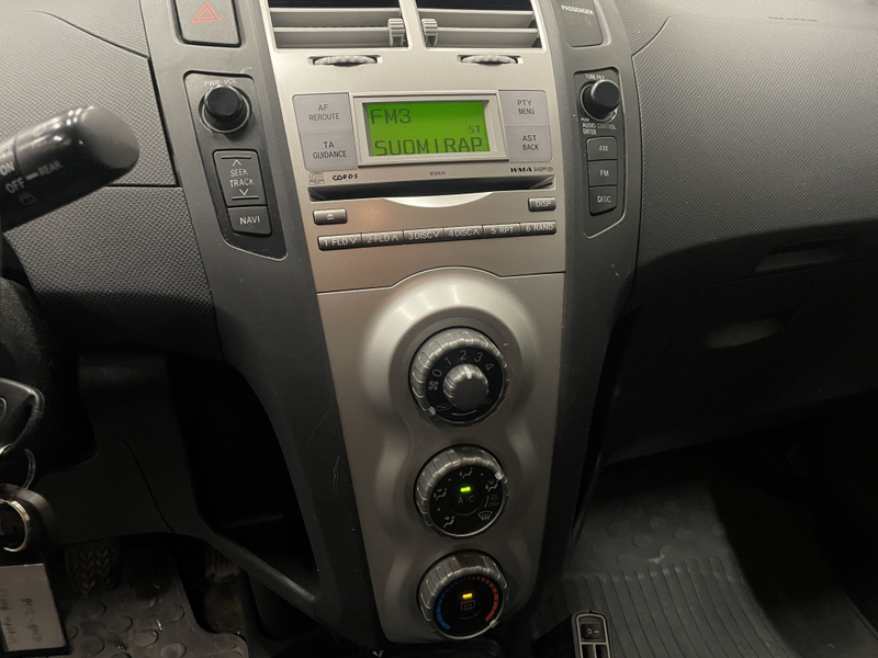 Toyota Yaris vaihtoauto