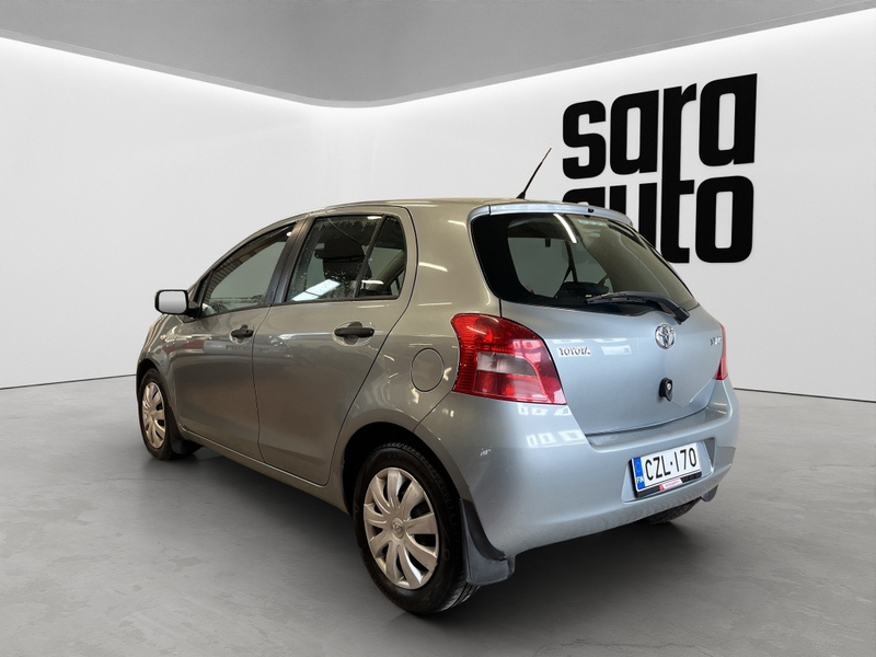 Toyota Yaris vaihtoauto