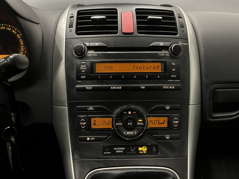 Toyota Auris vaihtoauto