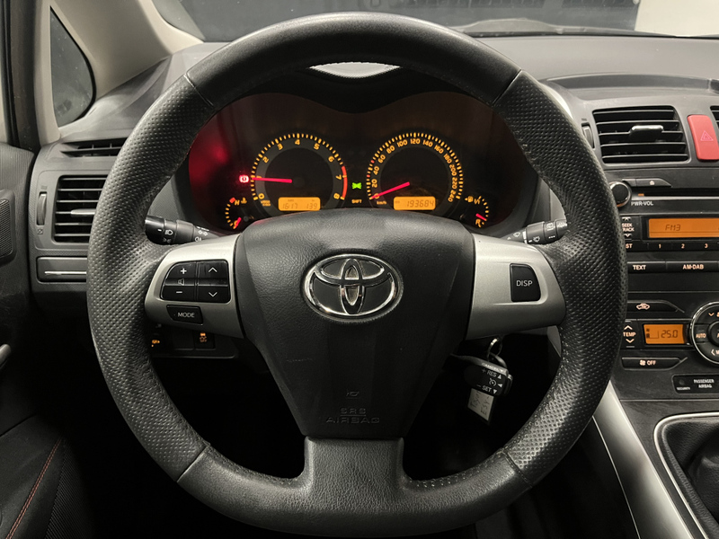Toyota Auris vaihtoauto