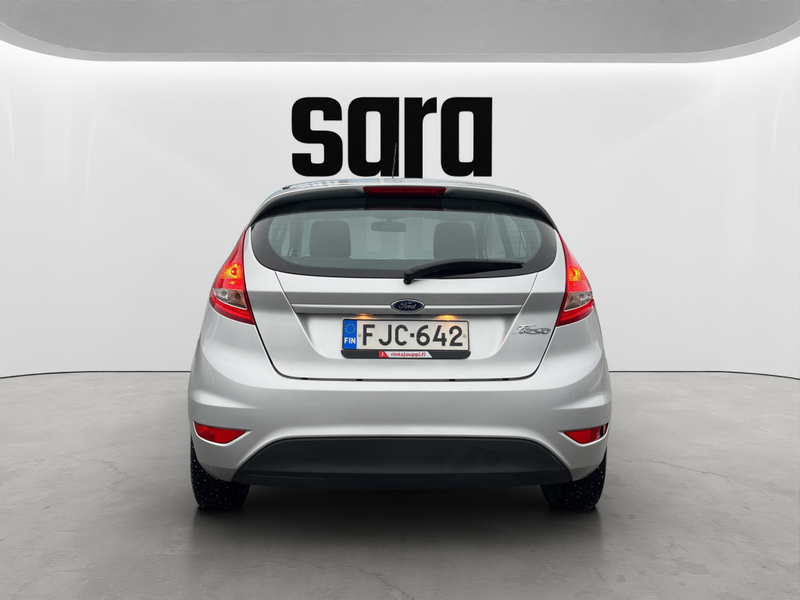 Ford Fiesta vaihtoauto