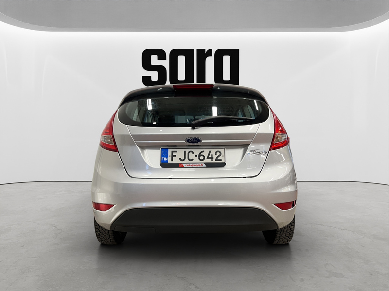 Ford Fiesta vaihtoauto