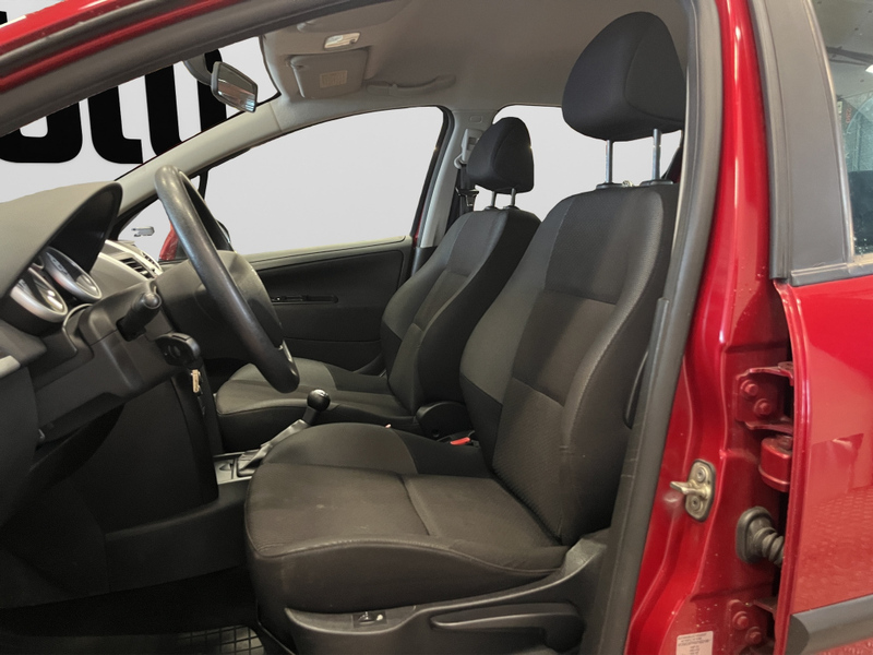 Peugeot 207 vaihtoauto