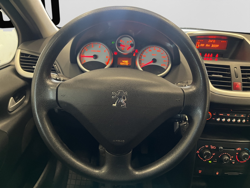 Peugeot 207 vaihtoauto