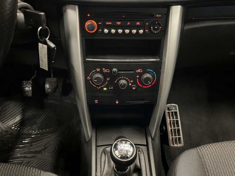 Peugeot 207 vaihtoauto