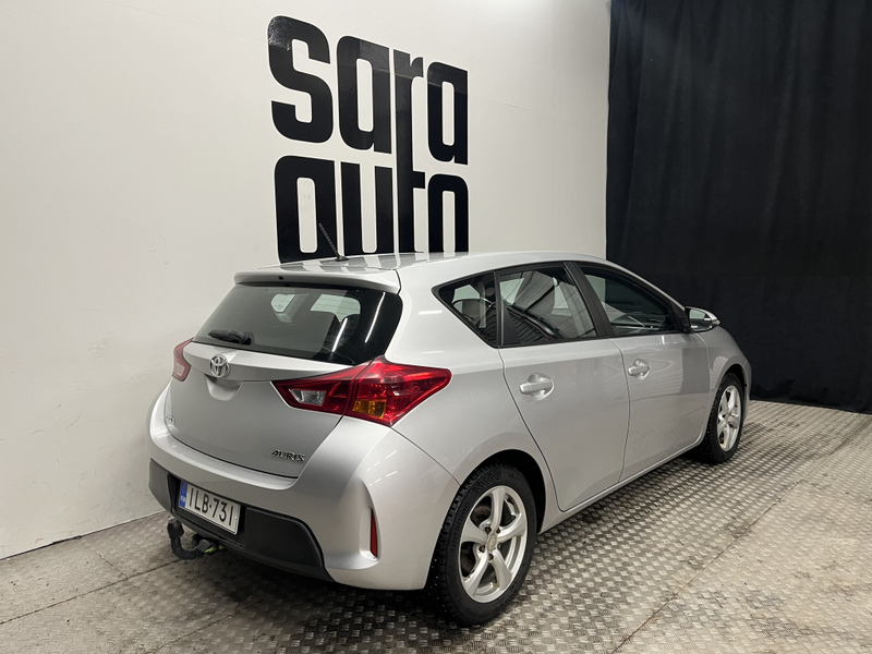 Toyota Auris vaihtoauto