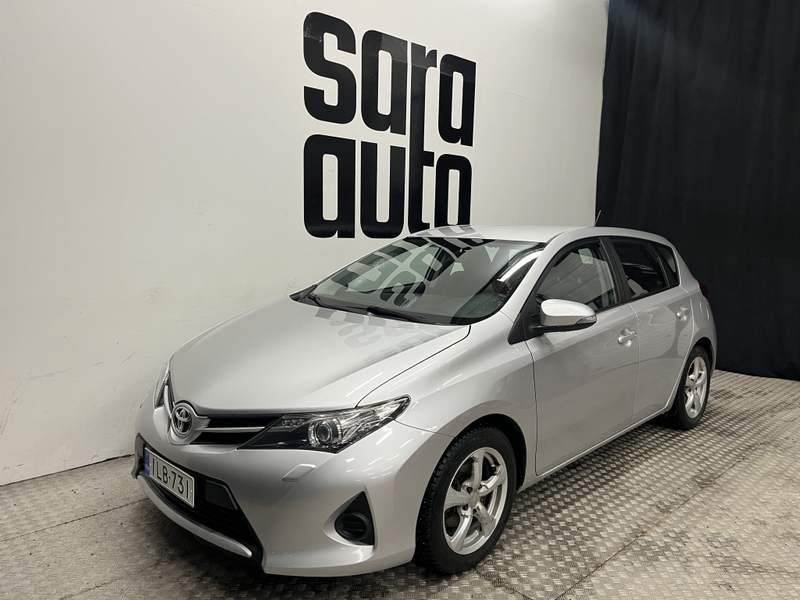 Toyota Auris vaihtoauto