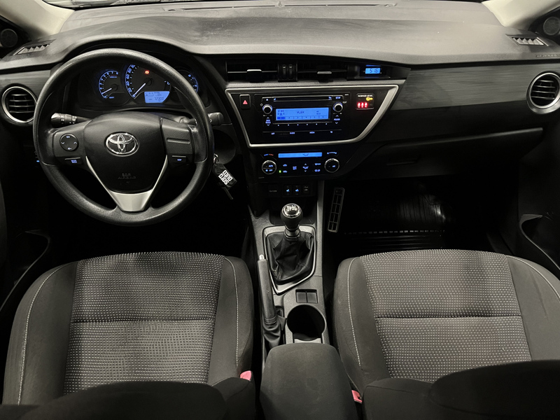 Toyota Auris vaihtoauto