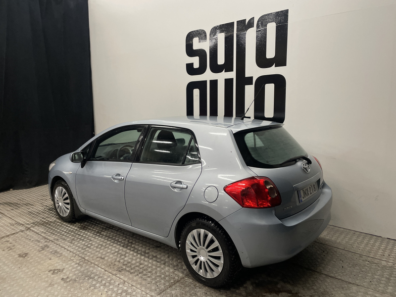 Toyota Auris vaihtoauto