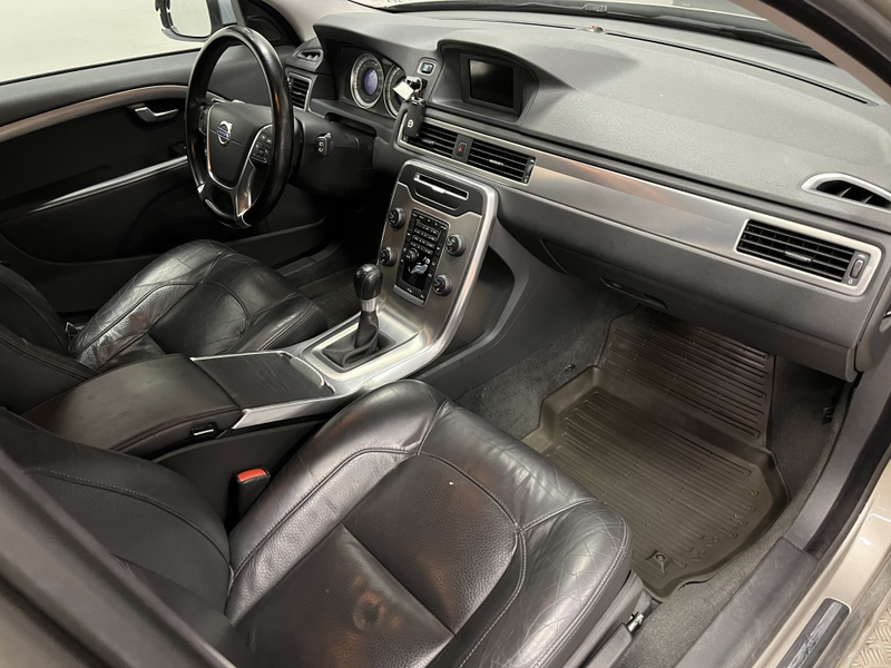 Volvo V70 vaihtoauto