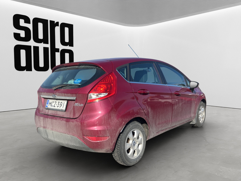 Ford Fiesta vaihtoauto
